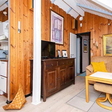 5 Person Holiday In R M Bolilmark